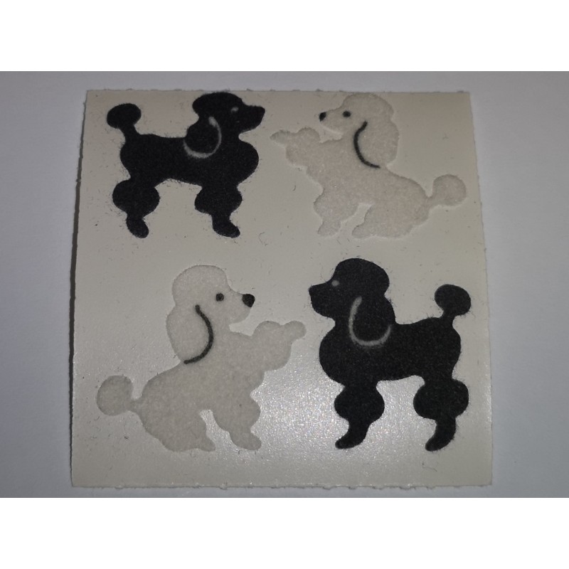 SANDYLION Stickerabschnitt Fuzzy Stoff Hunde Pudel schwarz weiß Sticker 80er 90er