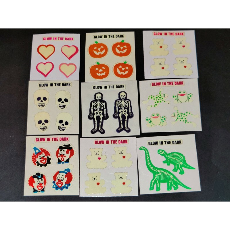 Sticker Set Sandylion Maxi Big Glow in the Dark Horror Skelett Geister Halloween Dinos Bärchen 80er 90er Stickerabschnitt